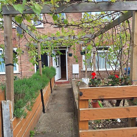 Grapevine Hotel Norwich Bagian luar foto